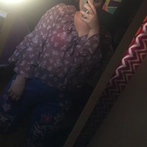 Vintage brown ruffle top with floral print🔥🔥